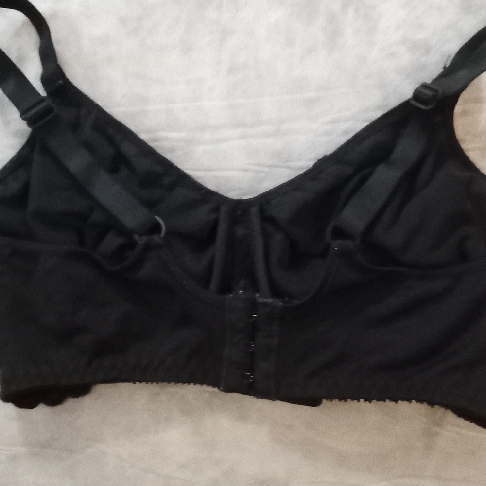 Olga Simply Perfect Black Floral Bra.